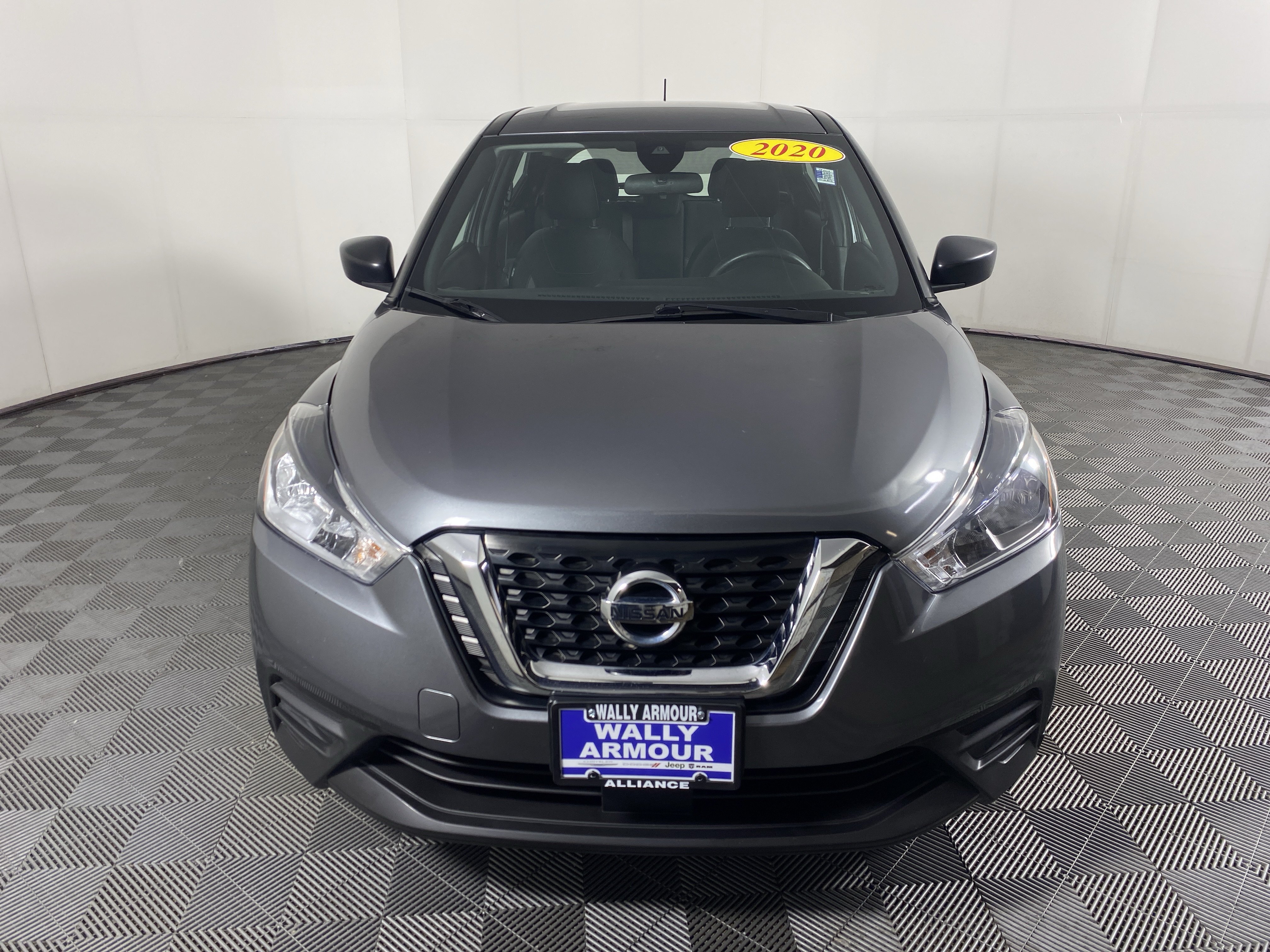 Used 2020 Nissan Kicks S FWD image 9
