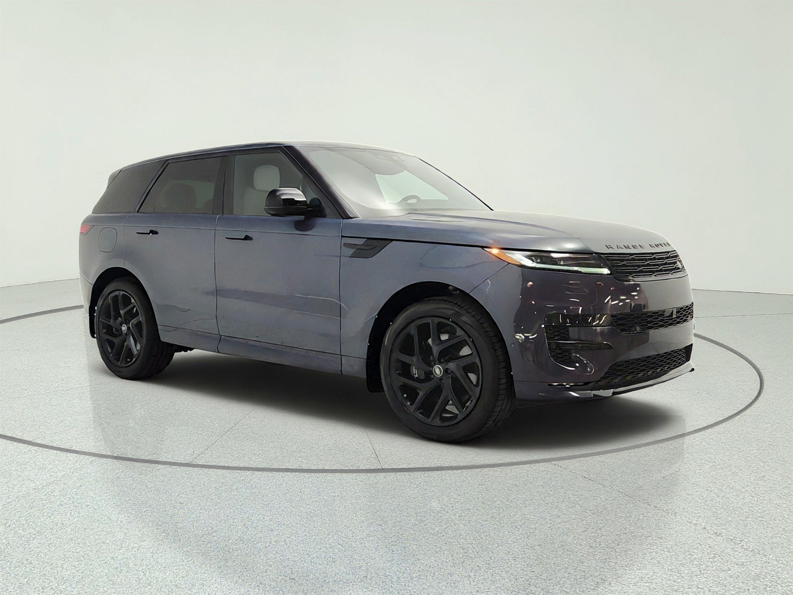 Used 2025 Land Rover Range Rover Sport Dynamic SE AWD/4WD image 3