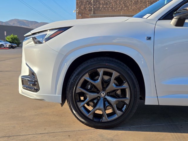 New 2026 Lexus TX 500h AWD w/ Technology Package image 5