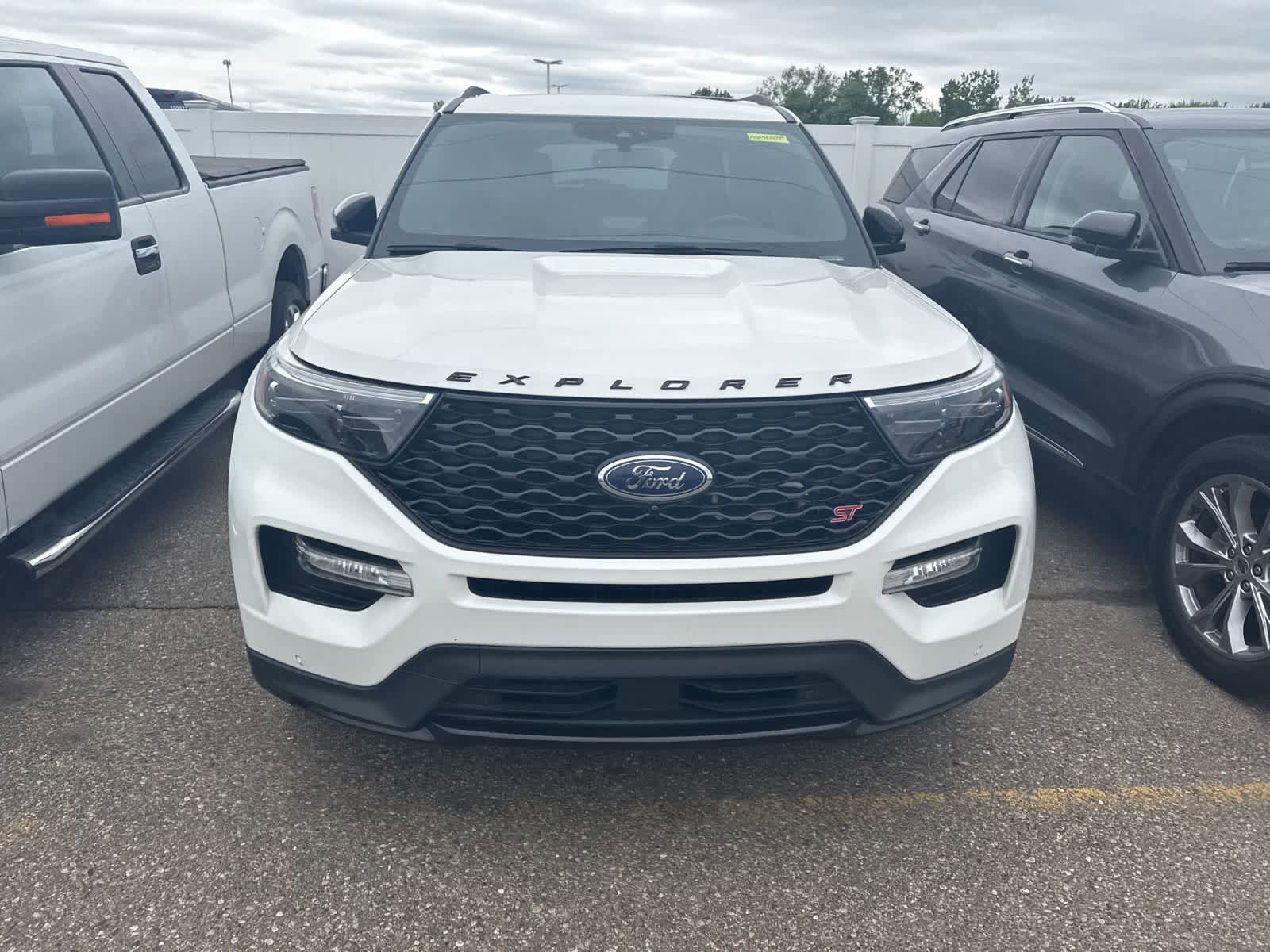 Used 2021 Ford Explorer ST w/ Equipment Group 401A AWD/4WD image 4