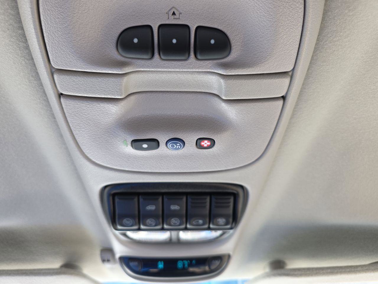 Used 2003 Oldsmobile Silhouette GLS image 10