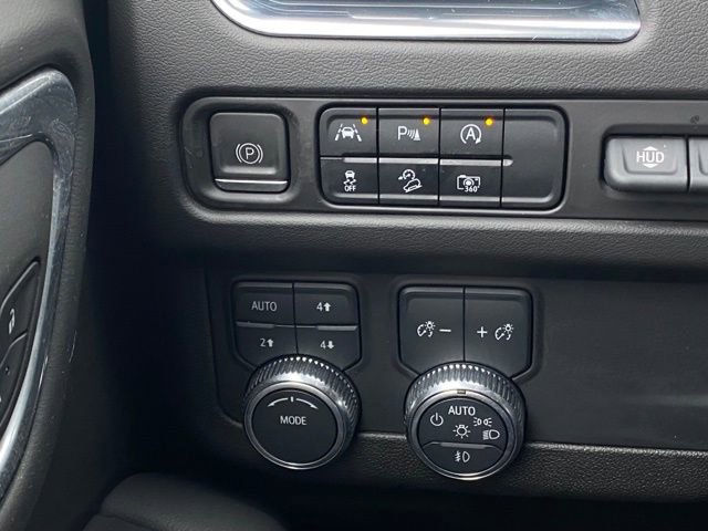 Used 2023 GMC Yukon XL AT4 w/ AT4 Premium Package image 22