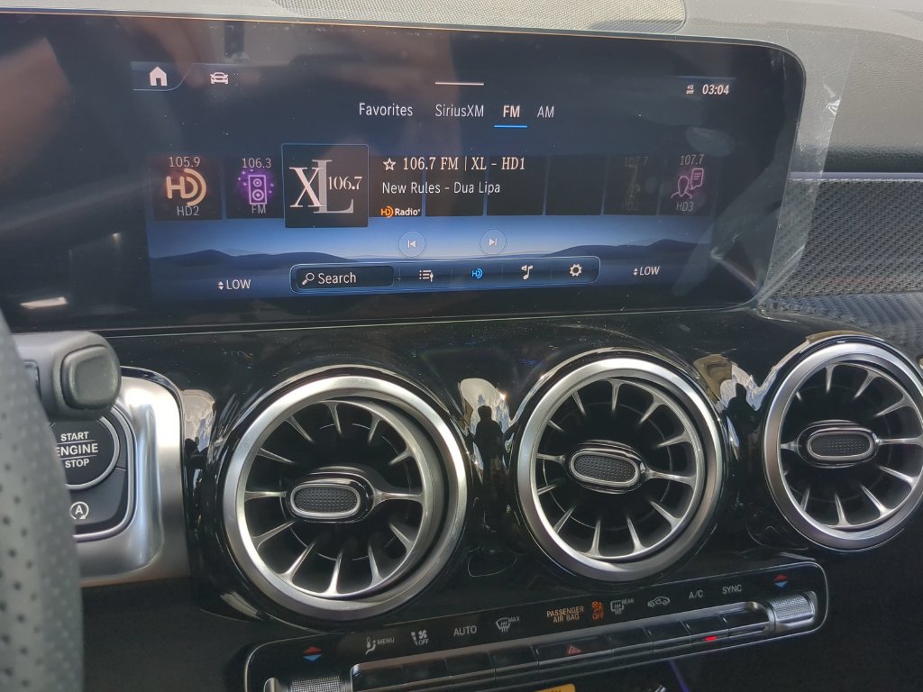 Certified 2024 Mercedes-Benz GLB 250 image 6