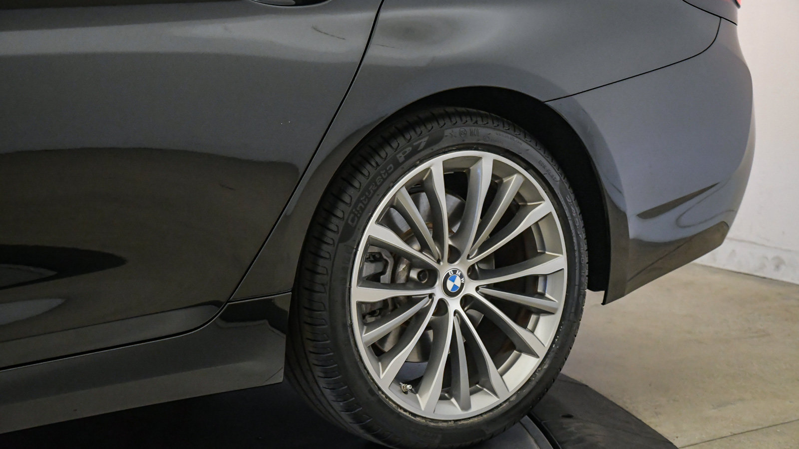 Certified 2023 BMW 540i w/ Premium Package RWD image 11