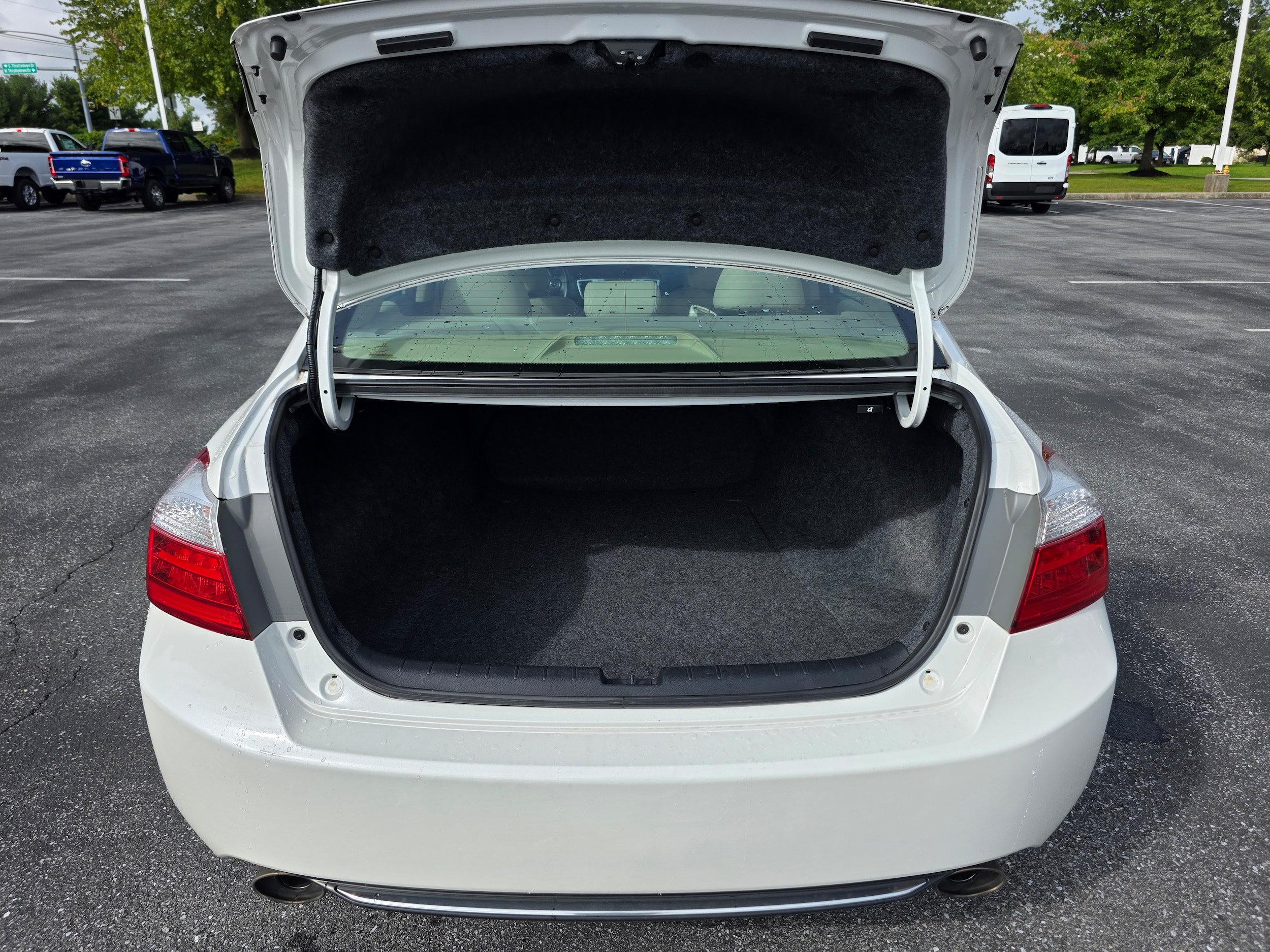 Used 2015 Honda Accord EX-L image 9