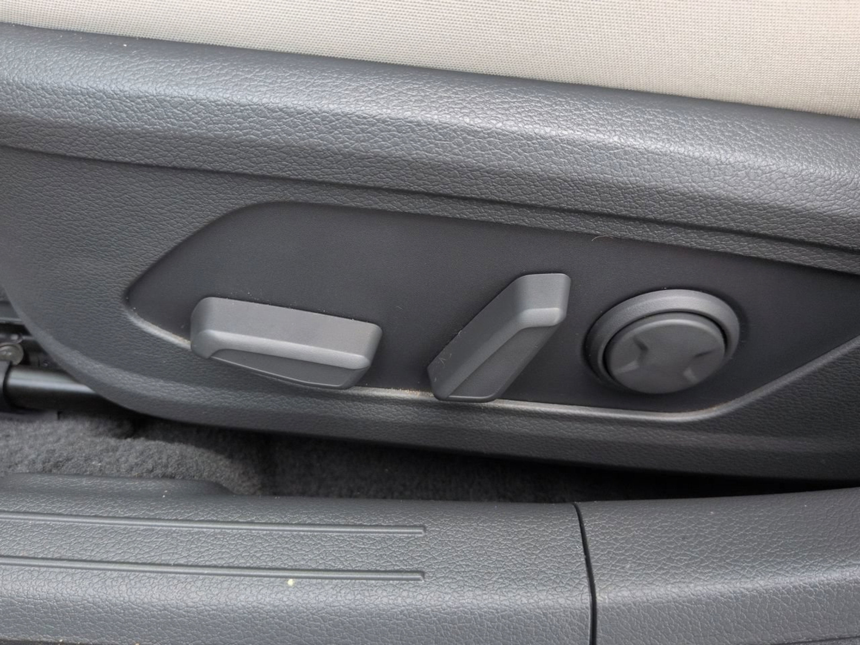 Used 2025 Hyundai Sonata SEL FWD image 23
