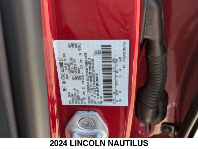 New 2024 Lincoln Nautilus Premier w/ Jet Appearance Package image 15
