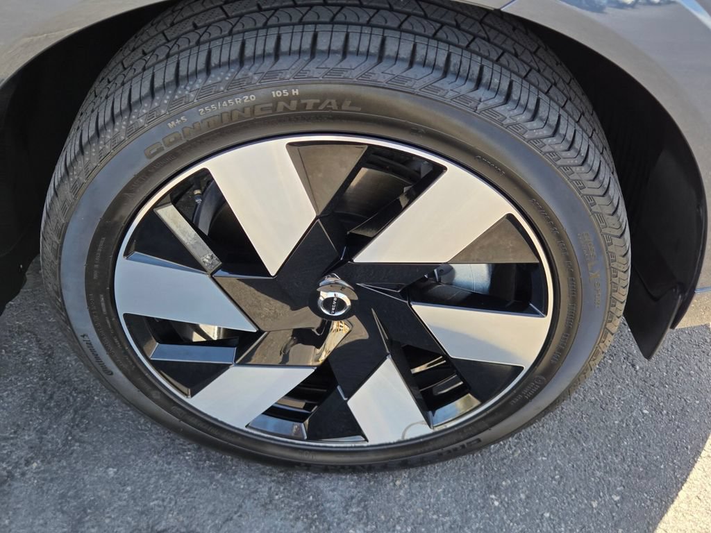 Used 2025 Volvo XC60 T8 Plus w/ Protection Package Premier AWD/4WD image 9