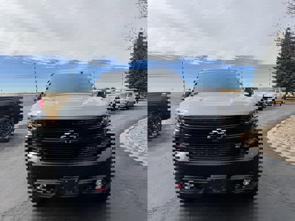 Used 2020 Chevrolet Silverado 1500 LT Trail Boss image 2