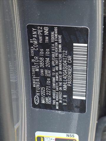 Used 2025 Hyundai Elantra SE FWD image 15