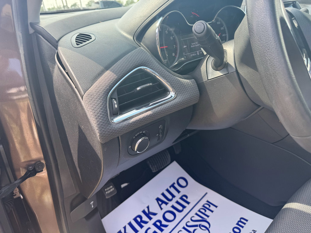 Used 2019 Chevrolet Cruze LS image 17