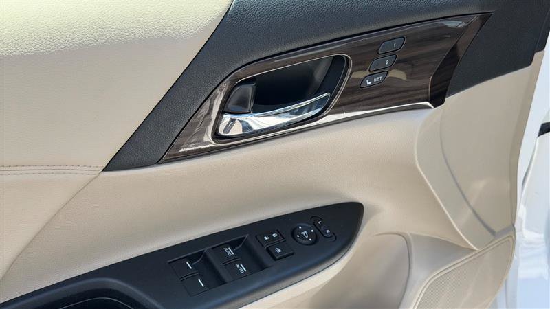 Used 2016 Honda Accord EX-L image 22