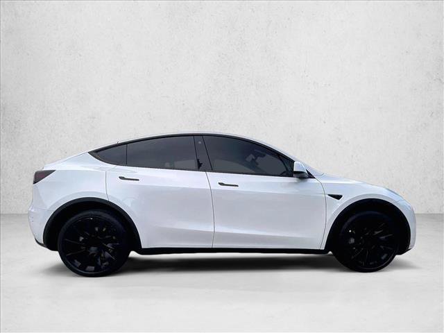 Used 2023 Tesla Model Y Long Range AWD/4WD image 3