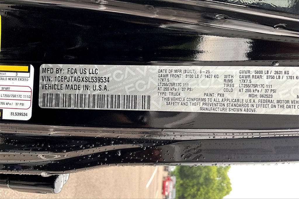 New 2025 Jeep Gladiator Sport image 13