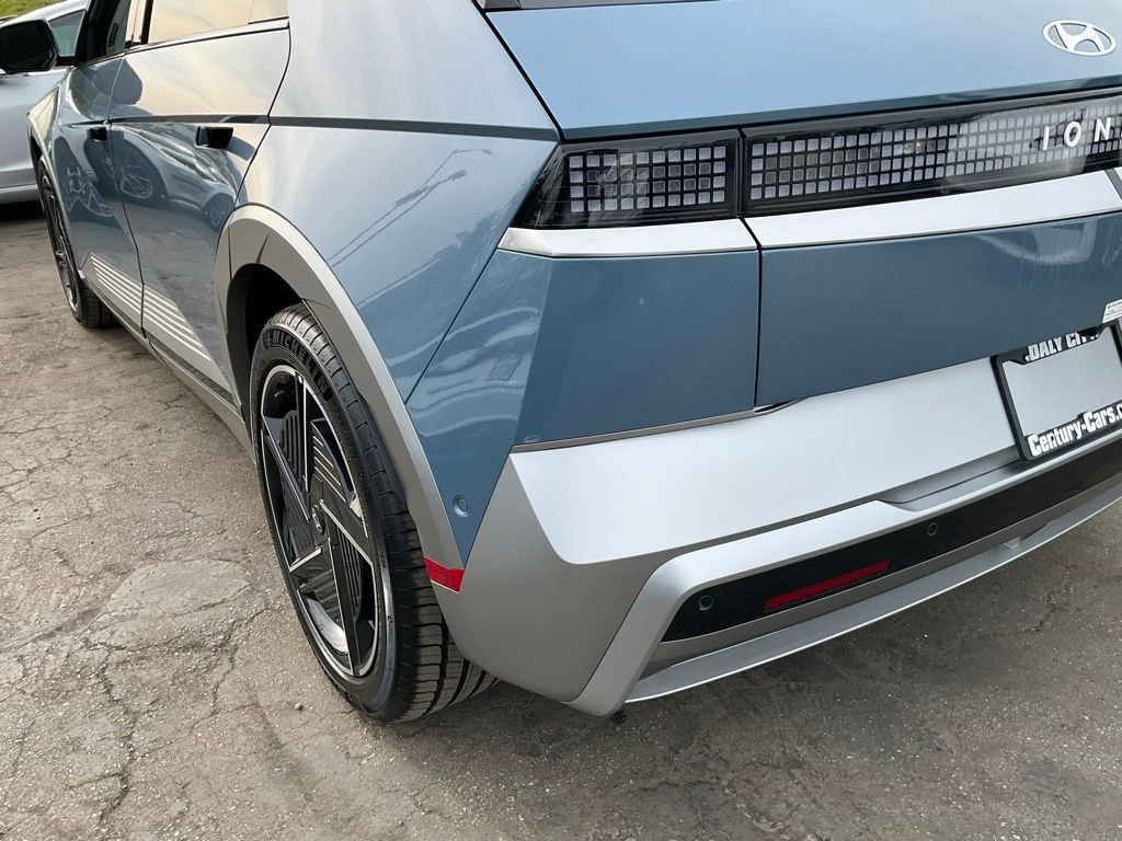 Used 2025 Hyundai Ioniq 5 Limited image 84