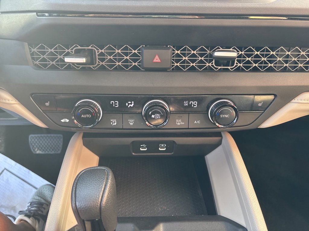 Used 2025 Honda Accord SE image 13