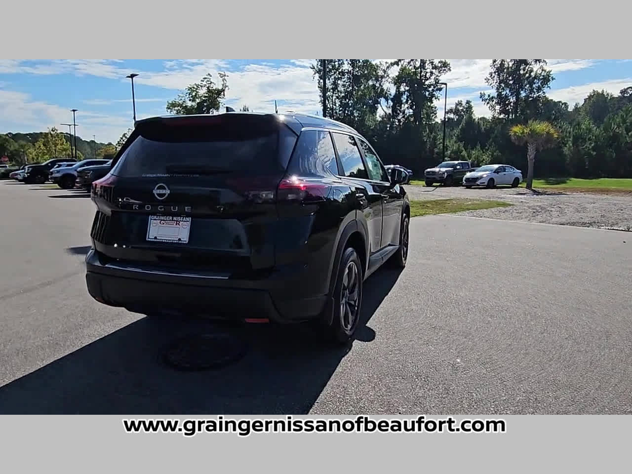 New 2026 Nissan Rogue SV image 31