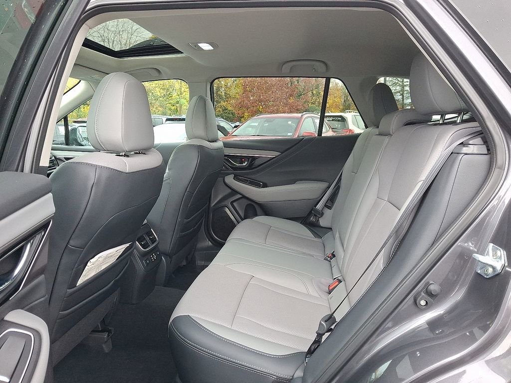 Used 2025 Subaru Outback Limited w/ Popular Package #2 image 10