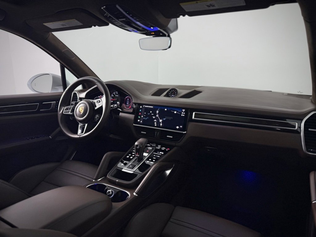 Used 2022 Porsche Cayenne Turbo image 21