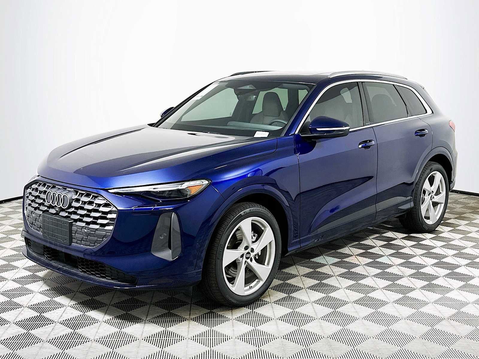 New 2025 Audi Q5 Prestige image 4