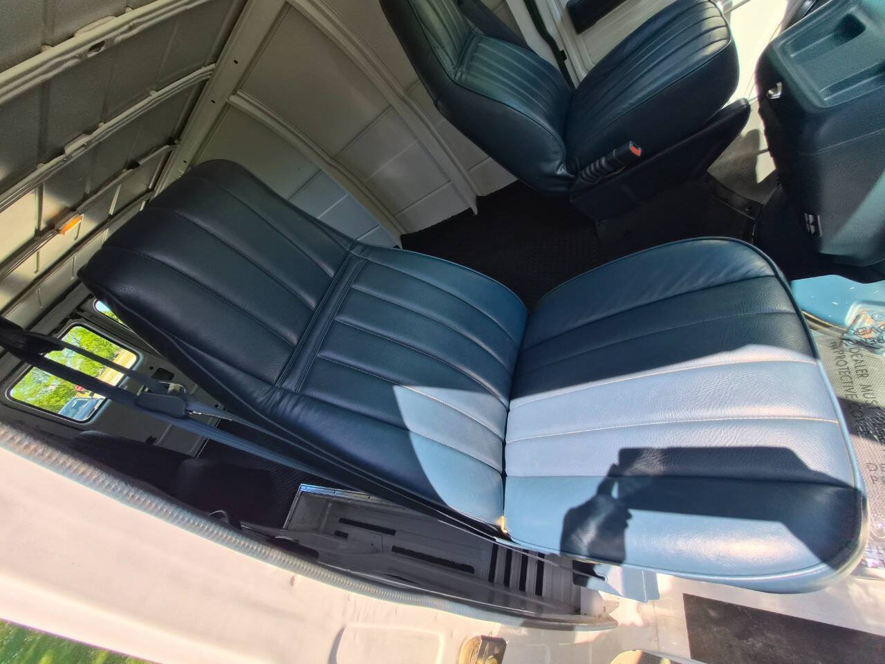 Used 1995 Chevrolet G20 RWD image 12