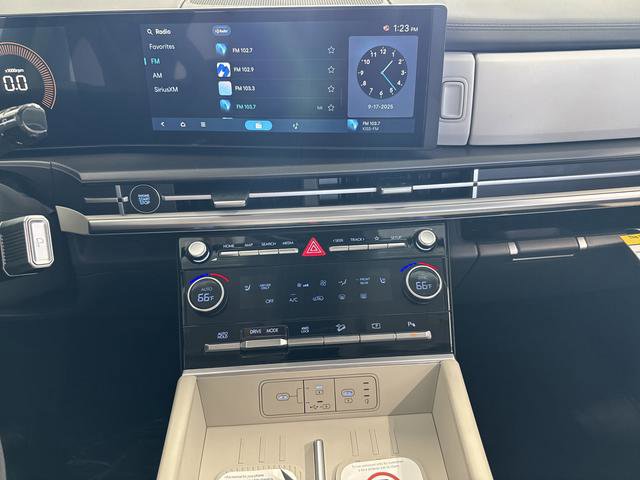 New 2026 Hyundai Santa Fe SEL image 8