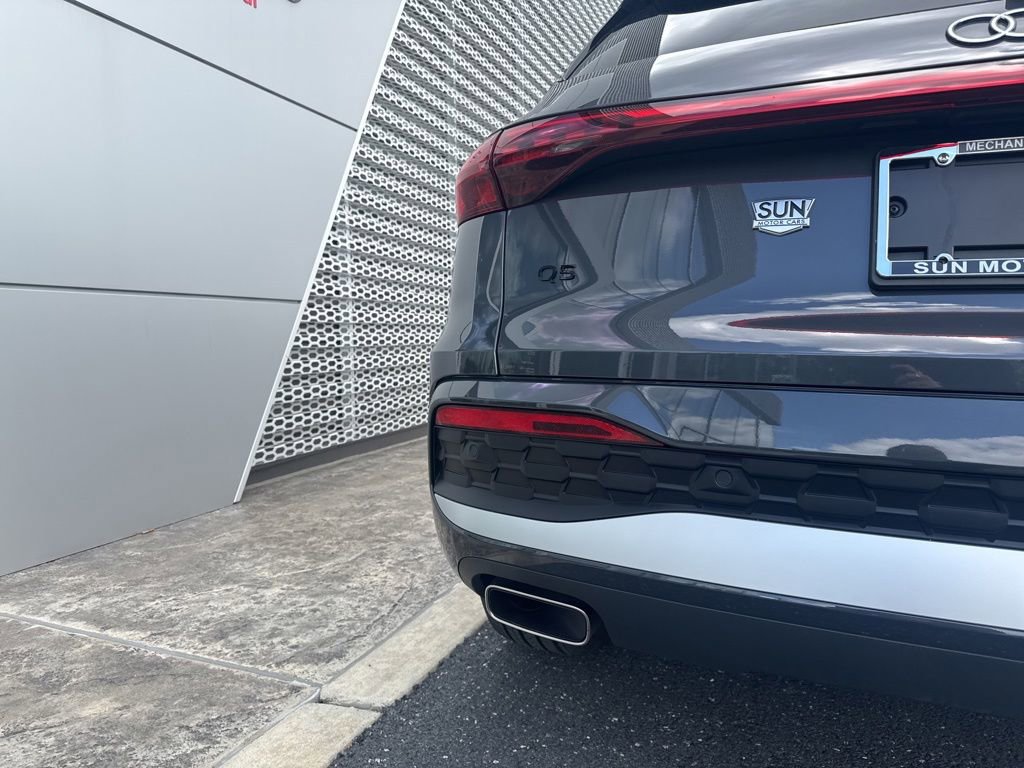 Used 2025 Audi Q5 Premium Plus w/ Premium Plus AWD/4WD image 15