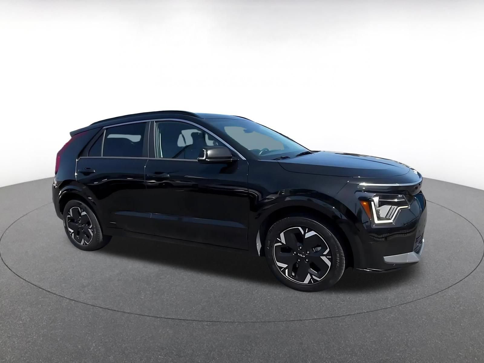 Used 2024 Kia Niro Wind FWD image 2