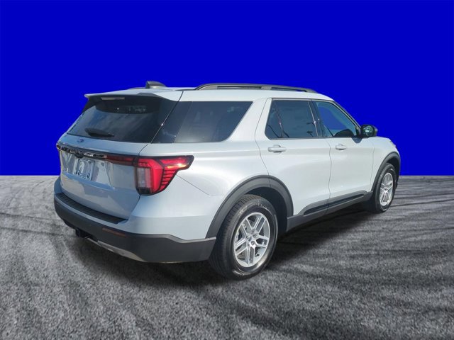 New 2026 Ford Explorer Active w/ Active Comfort Package image 4