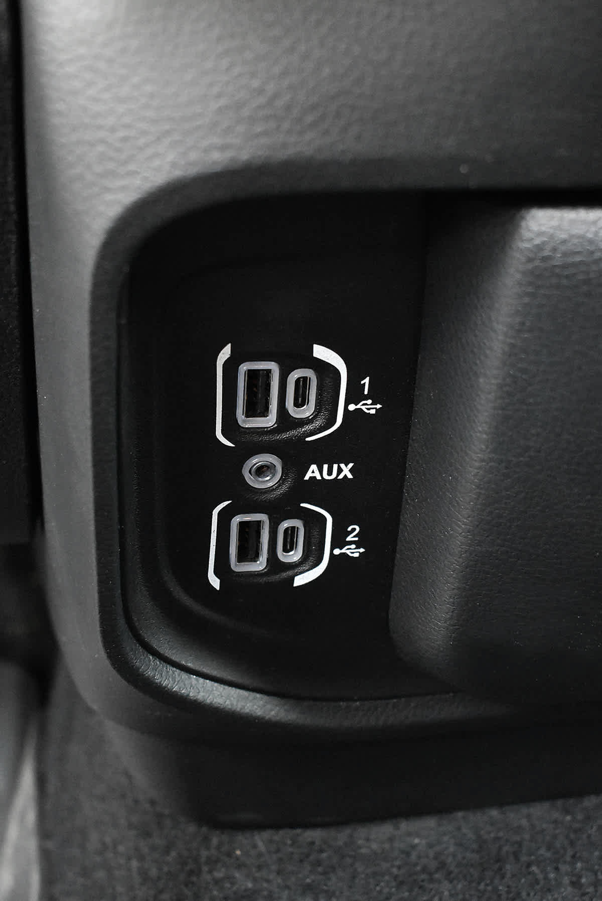Used 2025 RAM 1500 Warlock AWD/4WD image 23