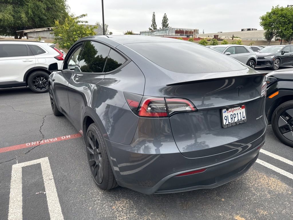 Used 2021 Tesla Model Y Long Range AWD/4WD image 2