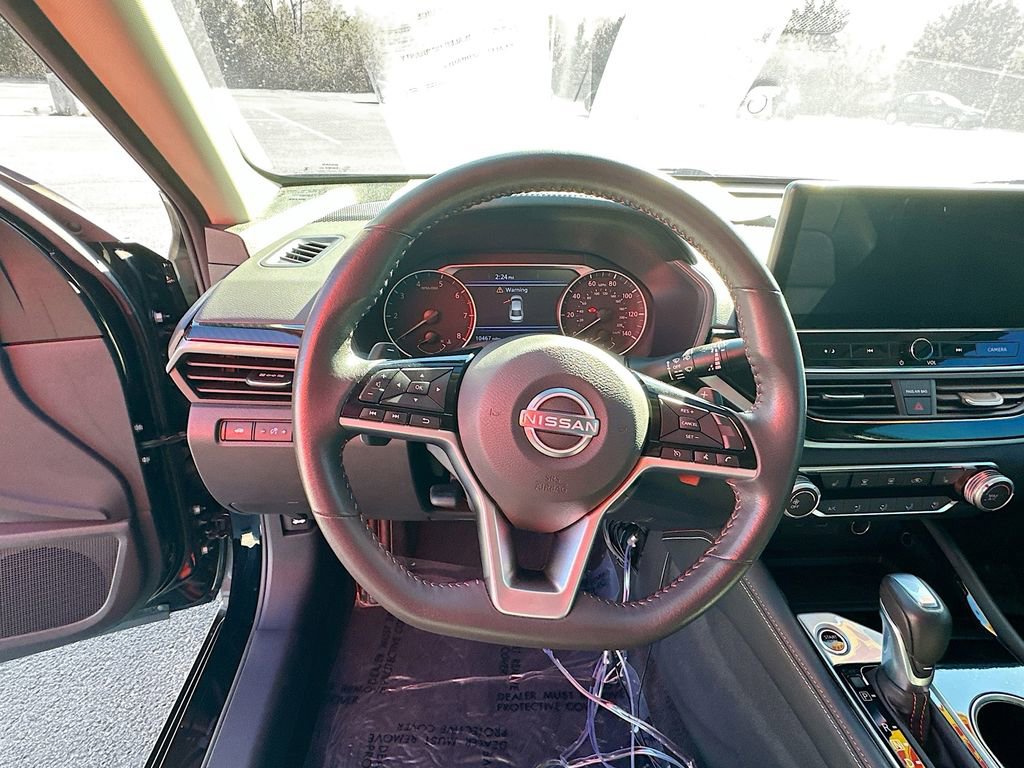 Used 2024 Nissan Altima 2.5 SR w/ SR Premium Package image 15