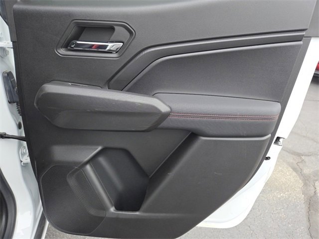 Used 2023 Chevrolet Colorado Z71 w/ Z71 Convenience Package 2 image 25