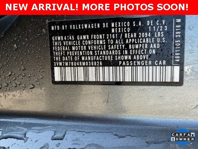 Used 2024 Volkswagen Jetta SE image 9