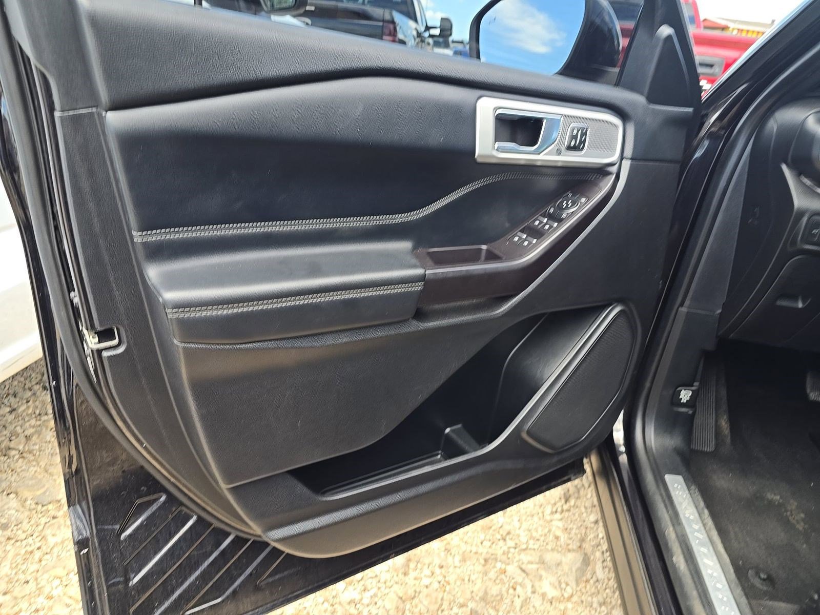 Used 2020 Ford Explorer Limited AWD/4WD image 15