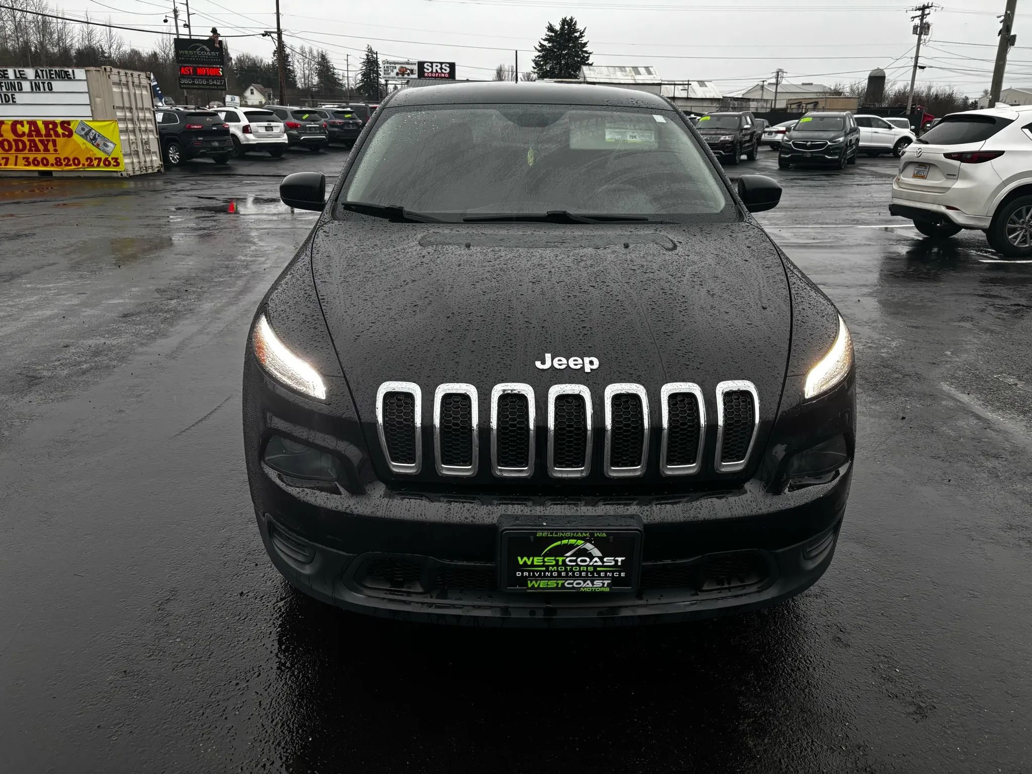 Used 2017 Jeep Cherokee Sport image 3