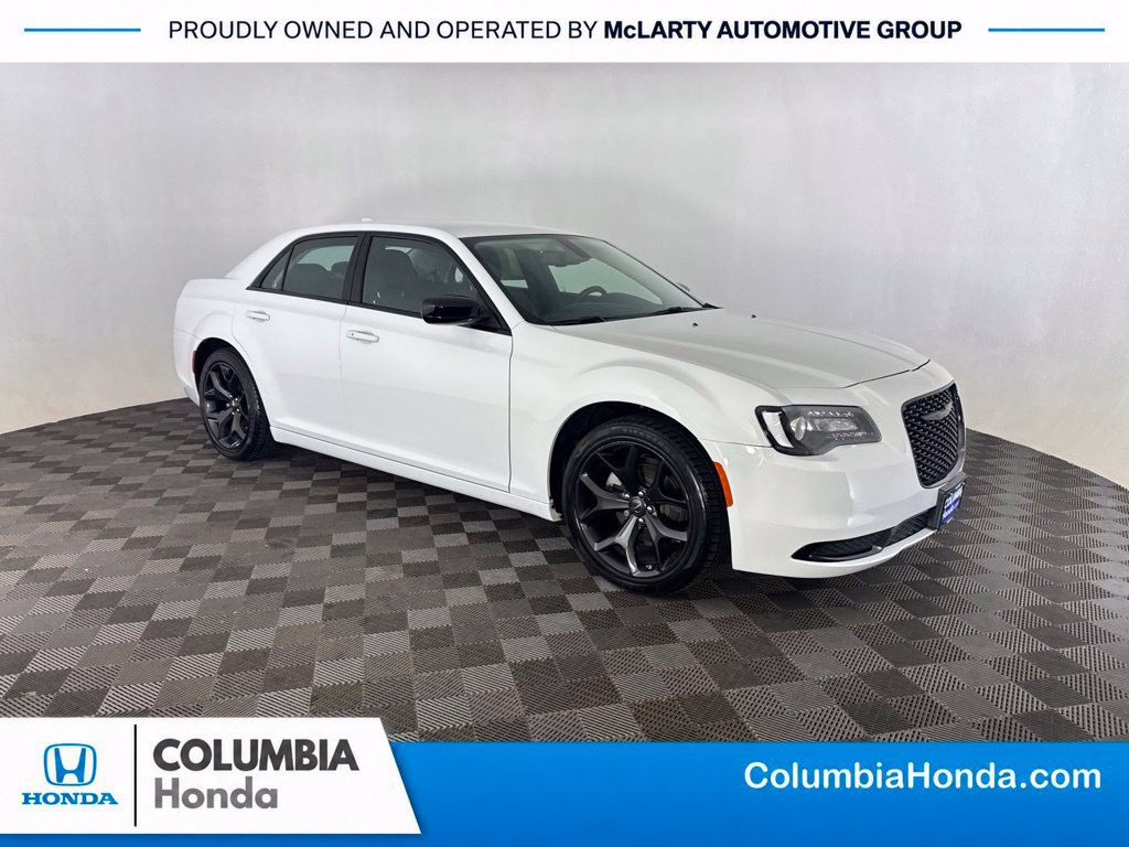 Used 2022 Chrysler 300 Touring w/ Sport Appearance Package RWD 360° Tour