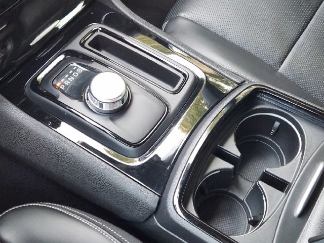 Used 2023 Chrysler 300 S w/ Comfort Group RWD image 22