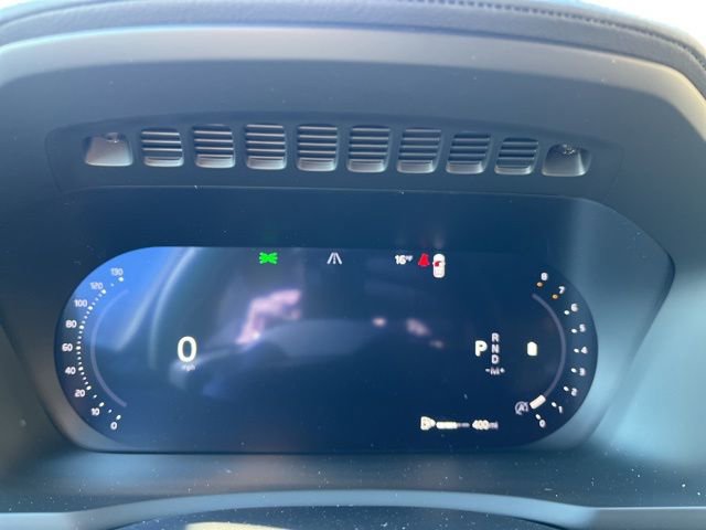 New 2026 Volvo XC90 B5 Core w/ Protection Package image 31