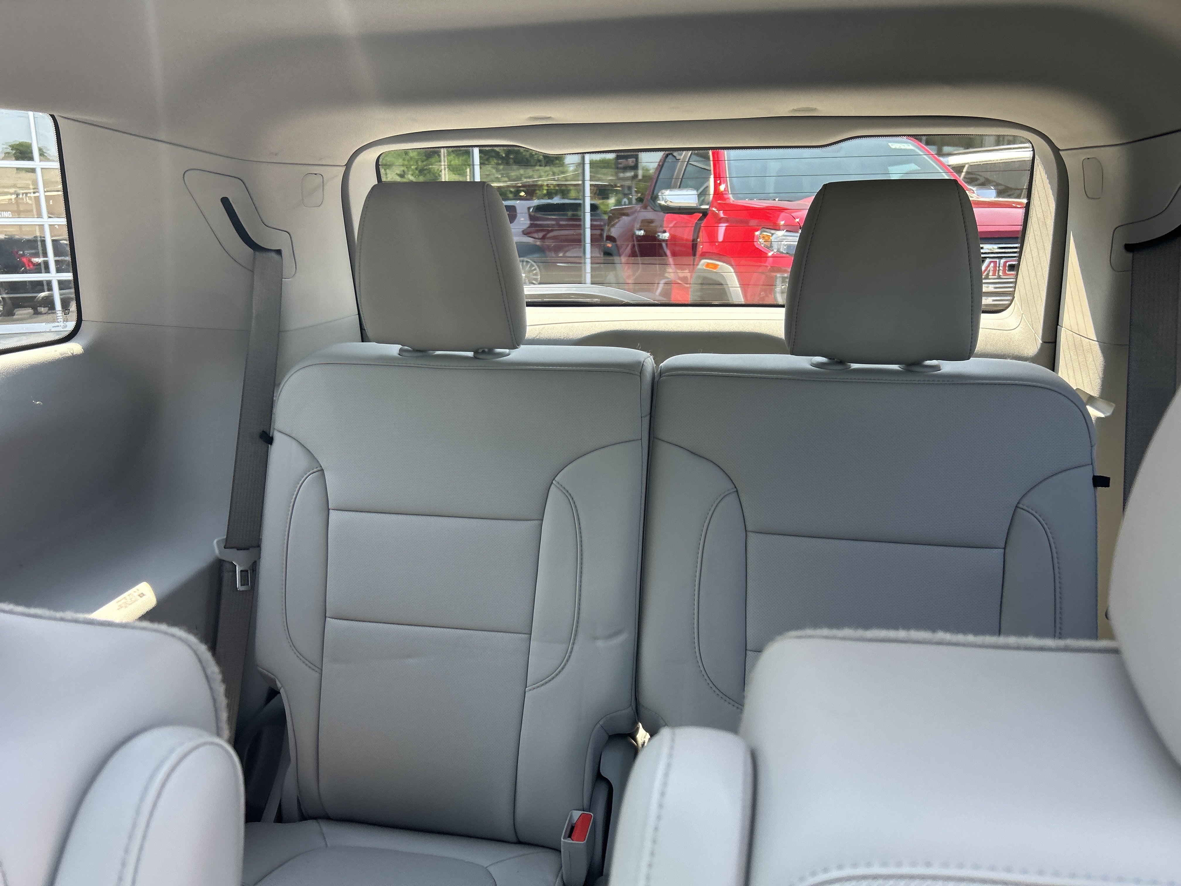 Certified 2021 GMC Acadia SLT w/ Premium Package AWD/4WD image 28