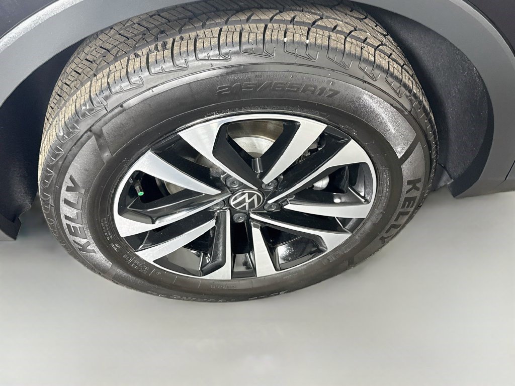 Used 2024 Volkswagen Tiguan S FWD image 32