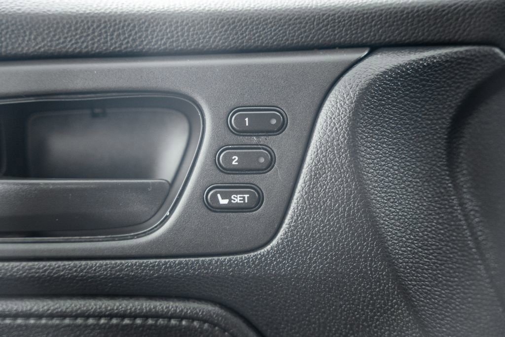 Used 2023 Honda Odyssey Sport image 42