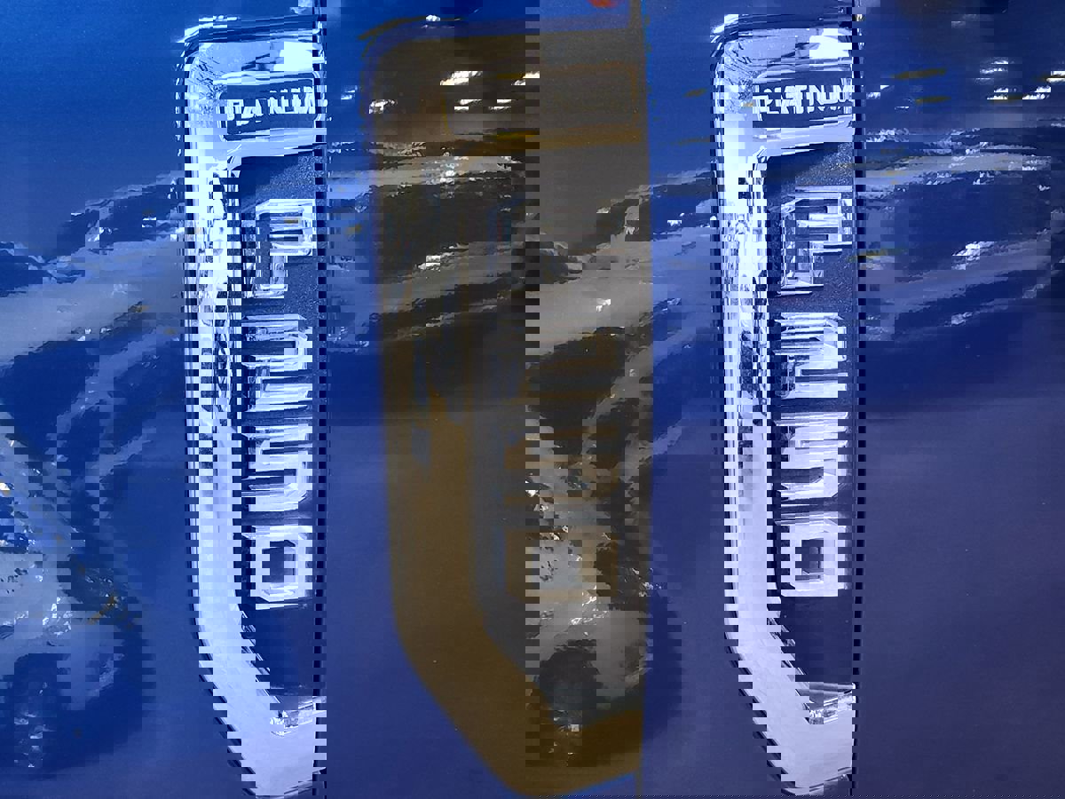 Used 2022 Ford F250 Platinum w/ FX4 Off-Road Package image 26