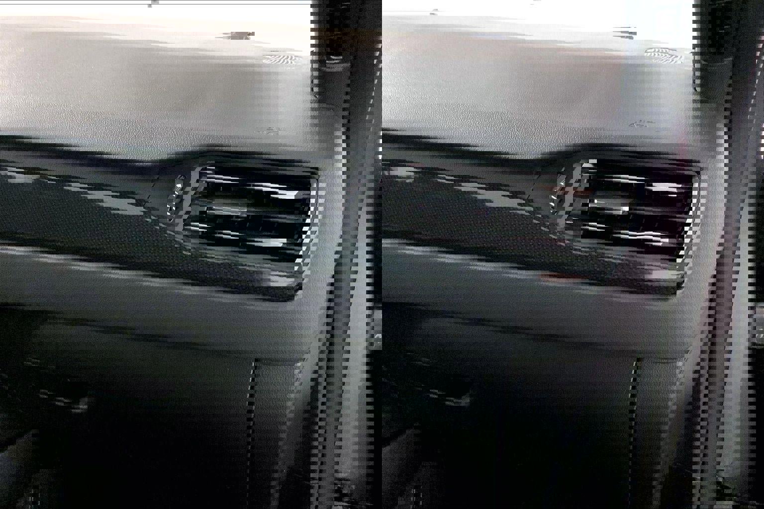 Used 2024 Ford Escape ST-Line image 16