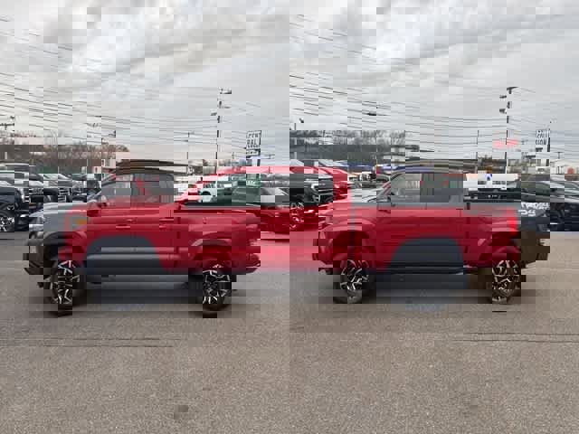 Used 2021 Toyota Tacoma TRD Sport image 4