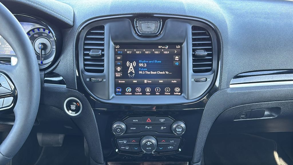 Used 2023 Chrysler 300 S w/ Comfort Group image 28