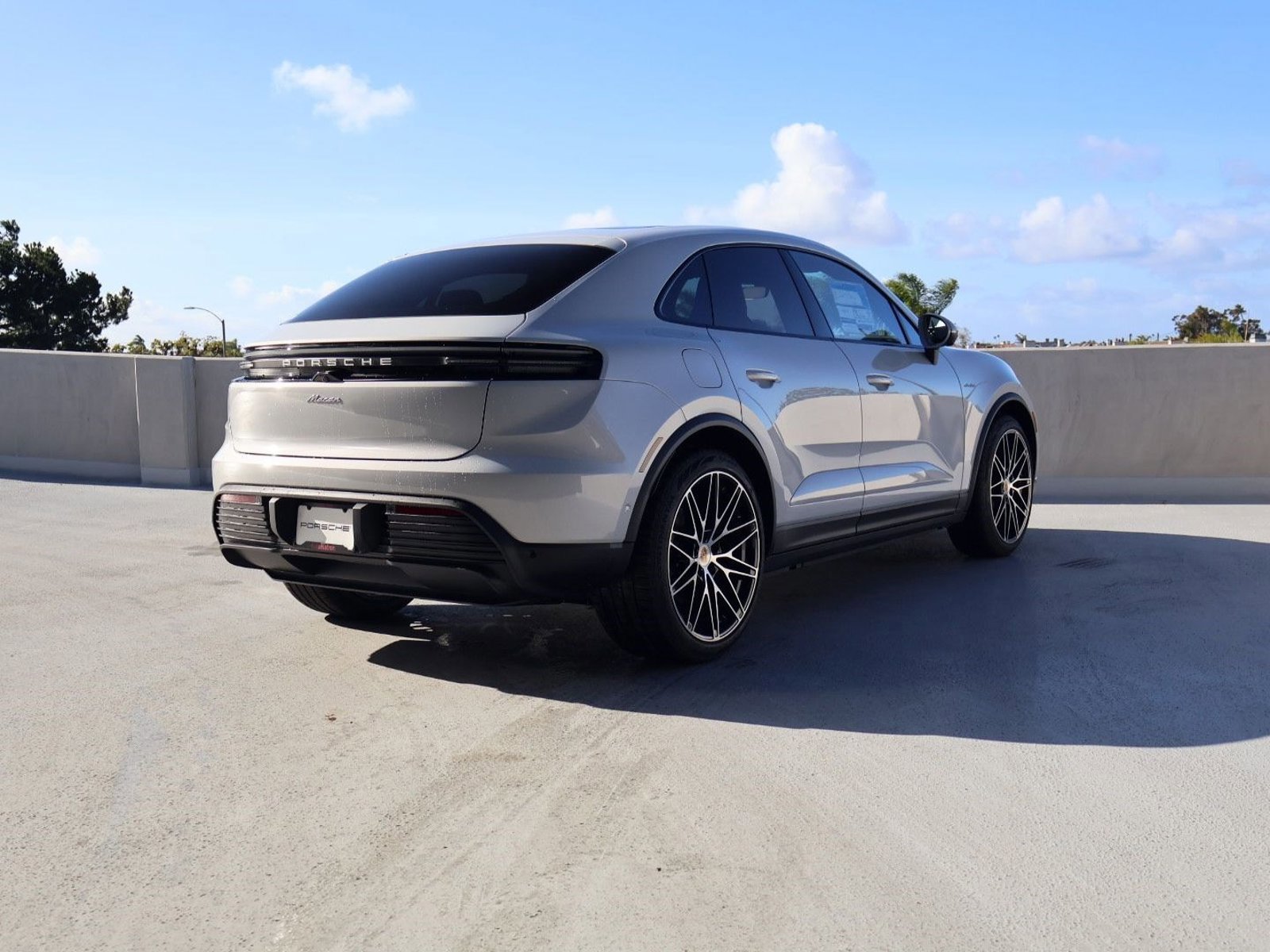 New 2026 Porsche Macan Electric image 9
