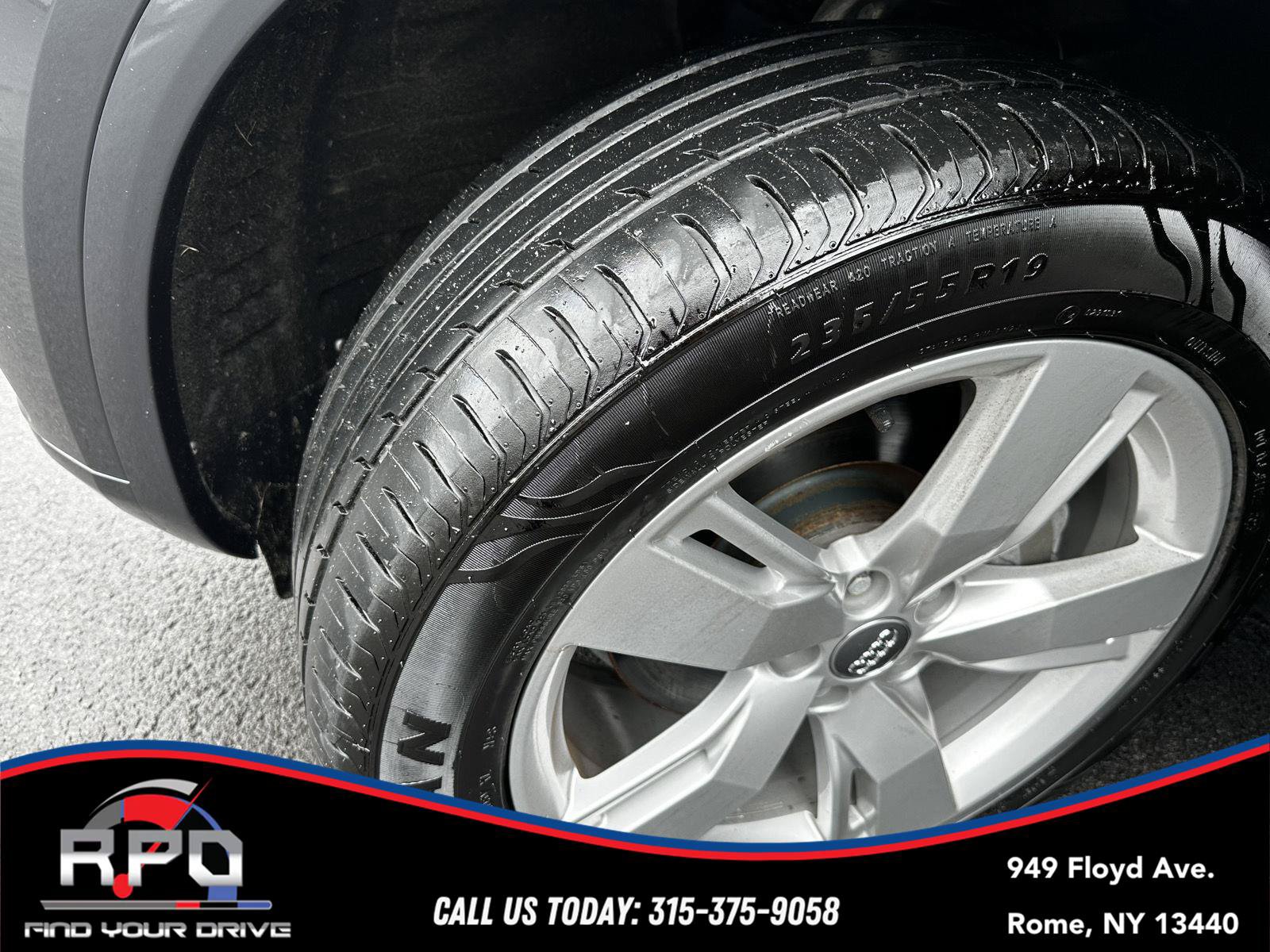 Used 2019 Audi Q5 2.0T Premium Plus w/ Premium Plus Package AWD/4WD image 12