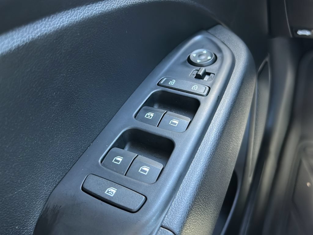 Used 2026 Hyundai Venue SEL FWD image 20
