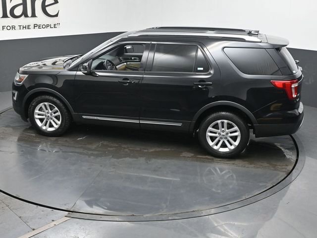 Used 2017 Ford Explorer XLT FWD image 42